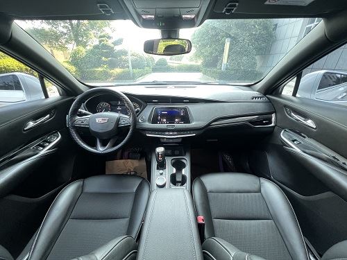 2018 Cadillac XT4 28T 2WD Tech Edition best