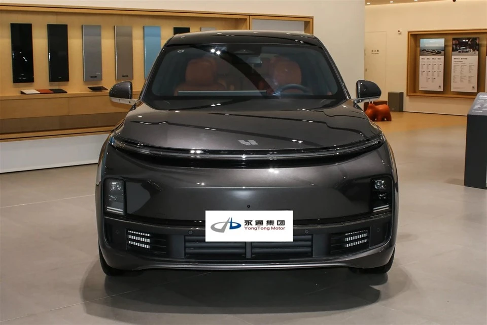 Li Auto L8